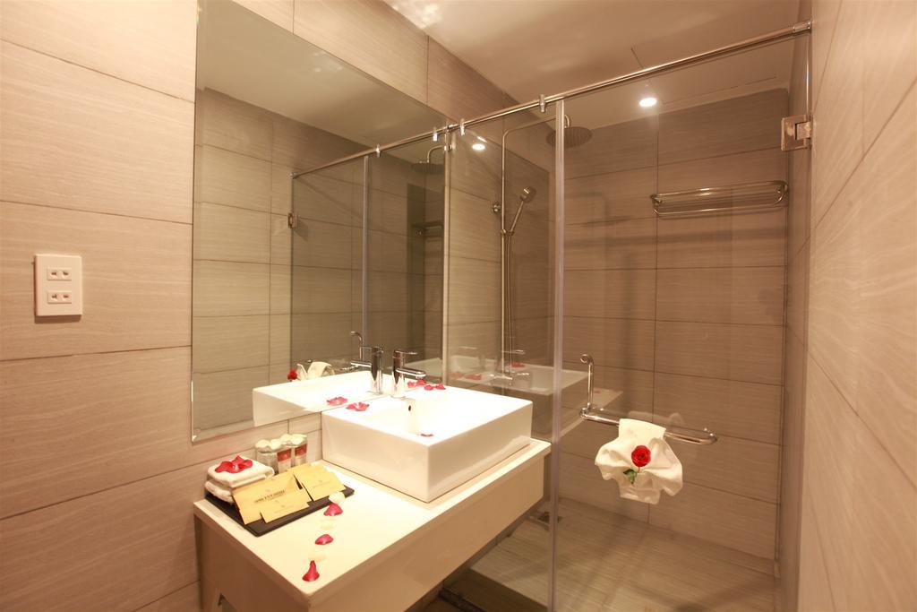 Minh Tam Hotel & Spa 3/2 Хошимин Экстерьер фото